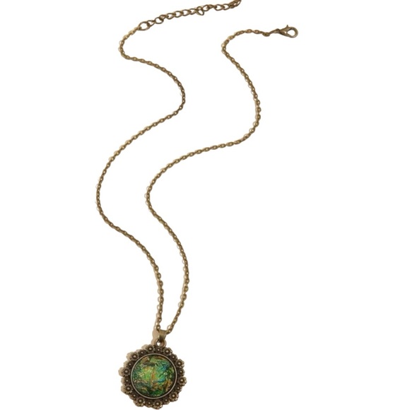 2/$25 or 3/$30 NWOT Vibrant iridescent floral pendant necklace - Picture 5 of 6